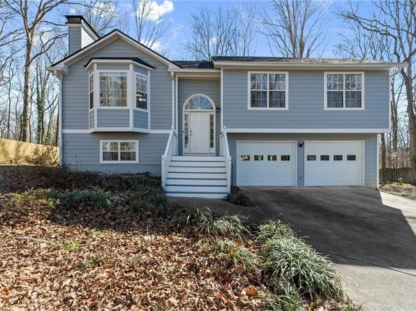 6530 Remington Dr, Cumming, GA 30040