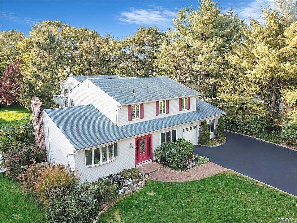 1st image of 4 Kimberly Dr