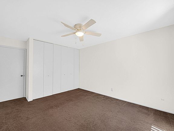 5th image of 8199 Mount Ct #B