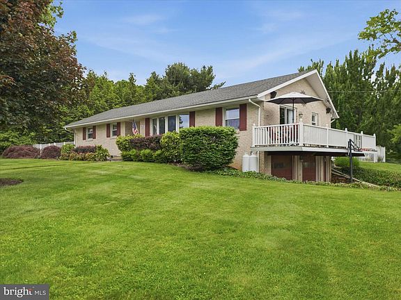 3rd image of 9689 Forest Ridge Rd
