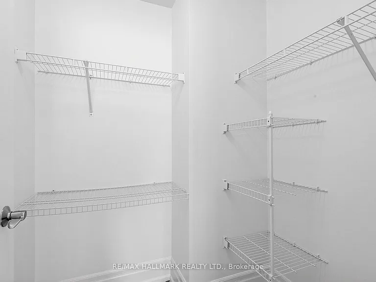 777 Steeles Ave W #LPH3 — Photo 21