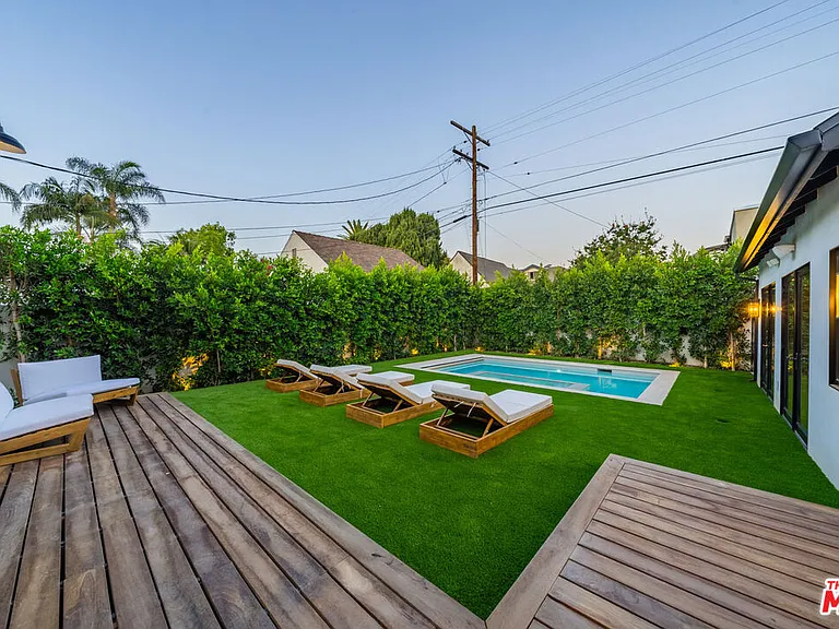 1222 S Genesee Ave — Photo 91
