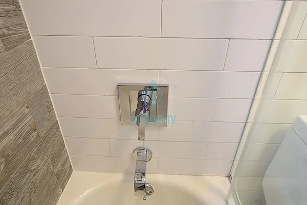 Rented by null | media 20