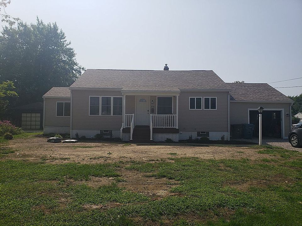 1st image of 210 Brandt Ave