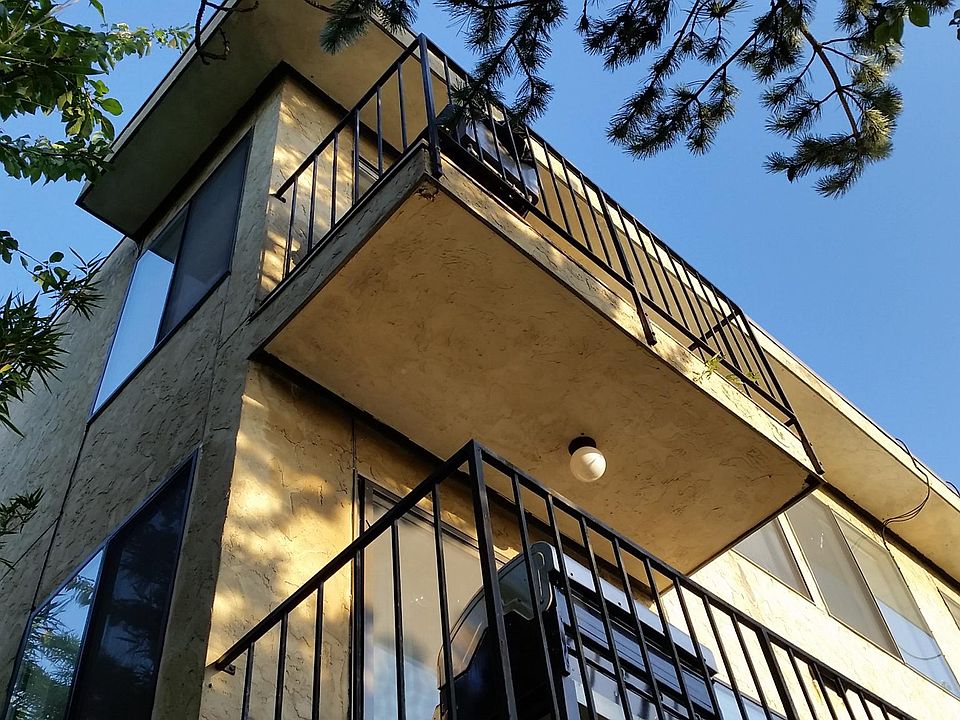 Deck with territorial view