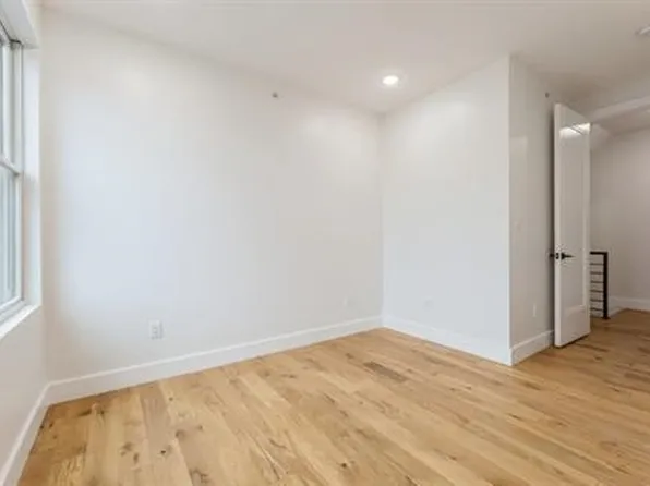 259 Liberty Avenue image 23 of 29