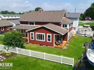 7775 Rose Cut Dr, Fair Haven, MI 48023