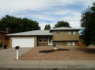71 Pennwood Ln, Pueblo, CO 81005