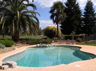12611 Autumn Oaks Ln, Redding, CA