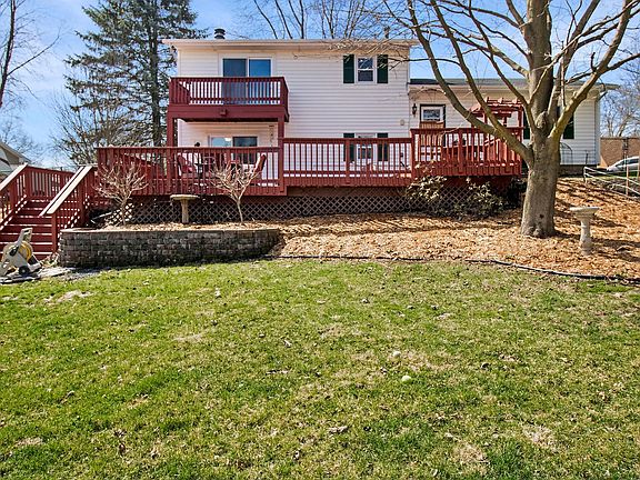 ~ Spectacular 3 tier deck!