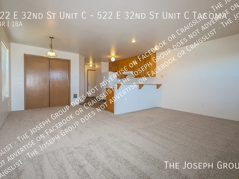 522 E 32nd St #C — Photo 4