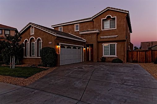 4th image of 9343 Creosote Ave