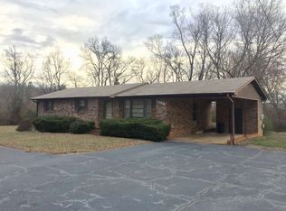 1079 Duncan Reidville Rd, Duncan, SC 29334