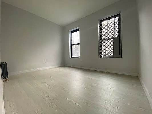 2nd image of 520 W 175th St #18