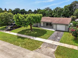 7490 NW 23rd St, Fort Lauderdale, FL 33313