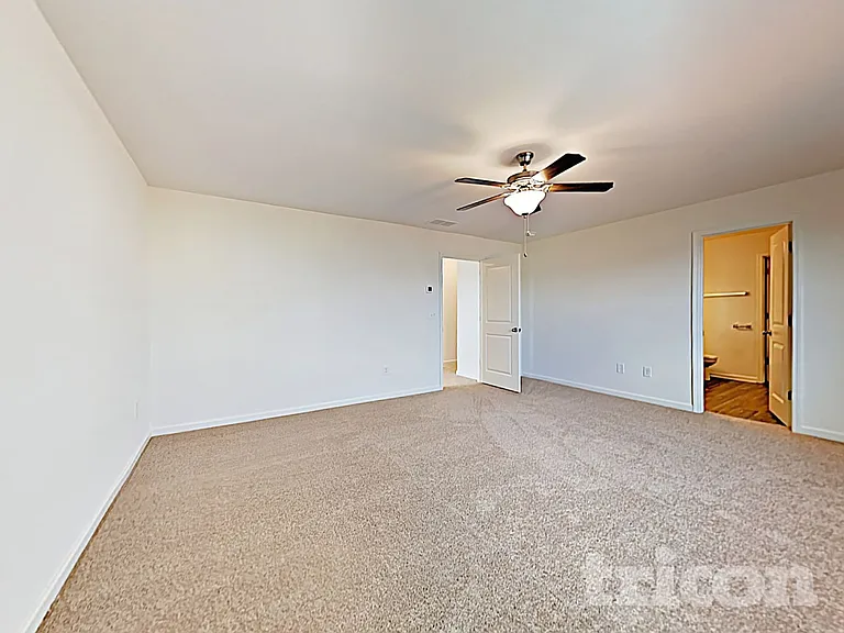 1942 Hudson Dr — Photo 8