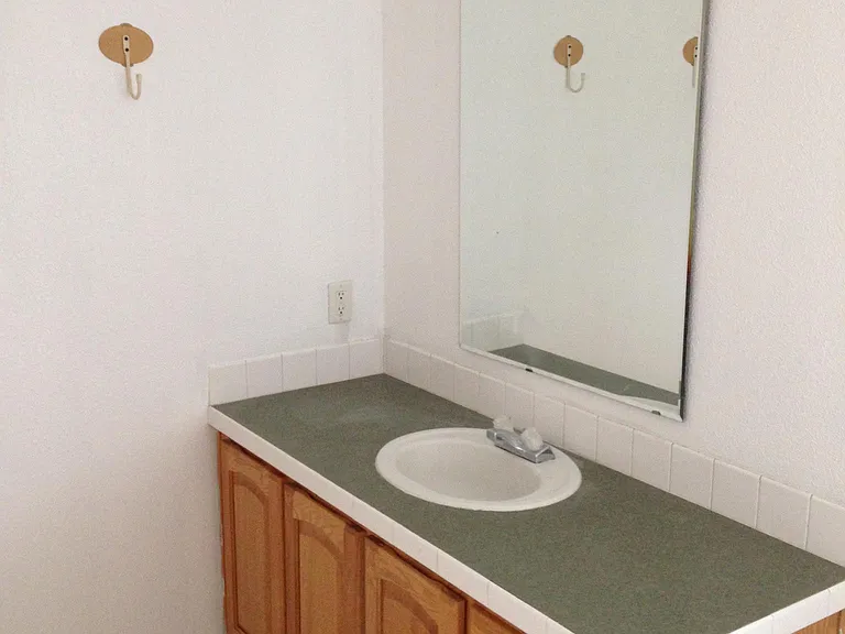 3147 NW 11th Ave — Photo 15
