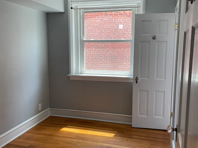 3122 Kensington Ave #6 — Photo 9