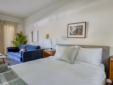 930 Berkeley 3D tour