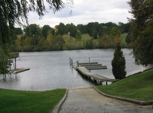 114 Waterside Cir APT B9, Moneta, VA 24121