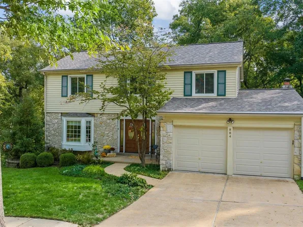 884 Almond Hill Ct, Ballwin, MO 63021