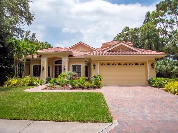 1667 Hillview St, Sarasota, FL 34239