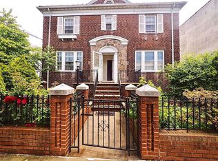 2571 47th St, Astoria, NY 11103