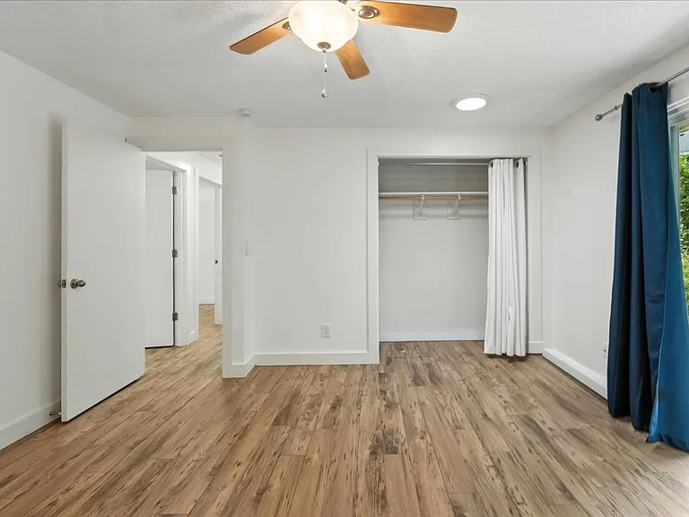 2448 Margery St — Photo 12