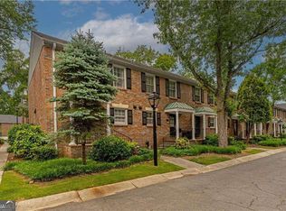 6700 Roswell Rd APT 17A, Sandy Springs, GA 30328