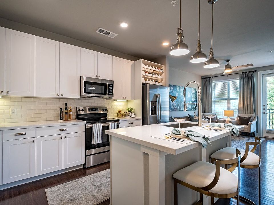 Luxia Swiss Ave 4217 Swiss Ave Dallas TX Zillow