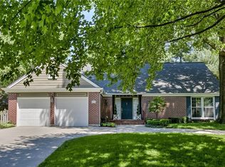 9321 Catalina St, Prairie Village, KS 66207