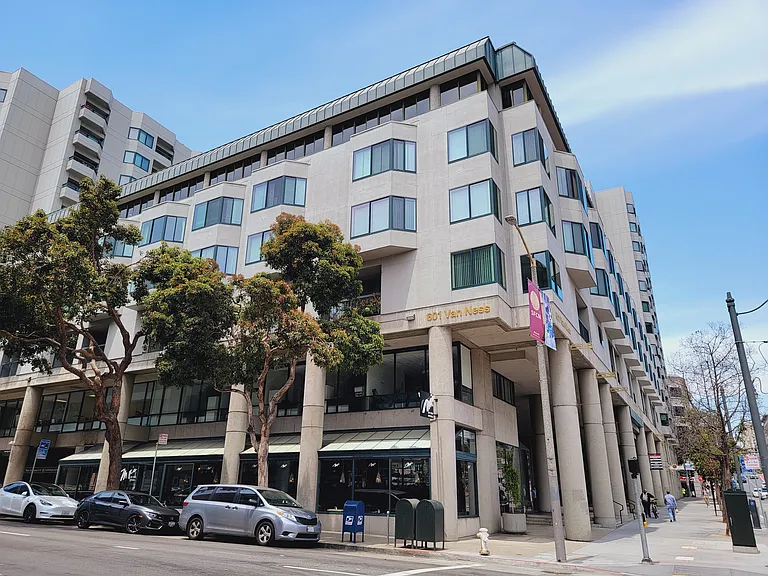 601 Van Ness Ave #211 — Photo 34