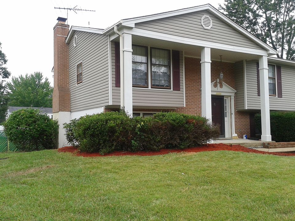 2nd image of 11711 Acton Ln