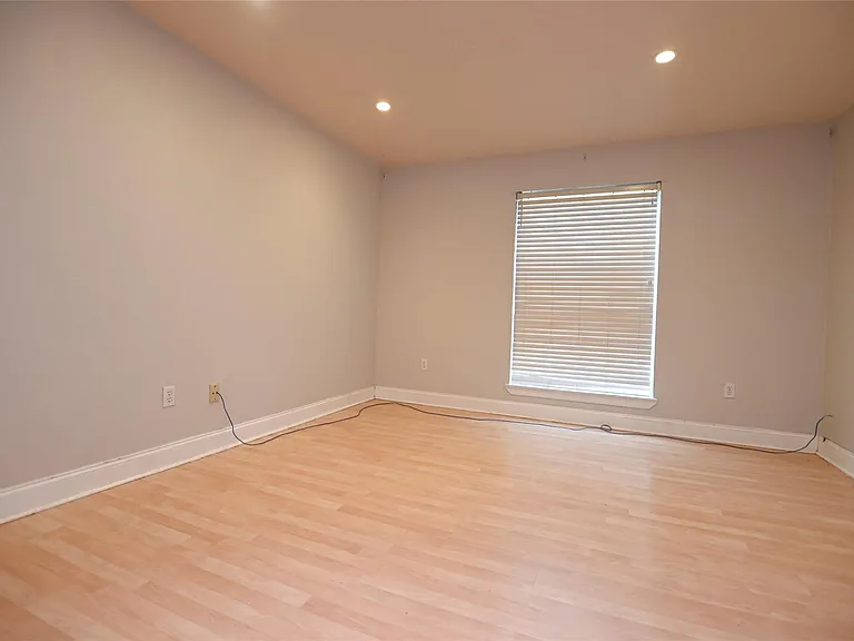 8423 Hearth Dr #2 — Photo 7
