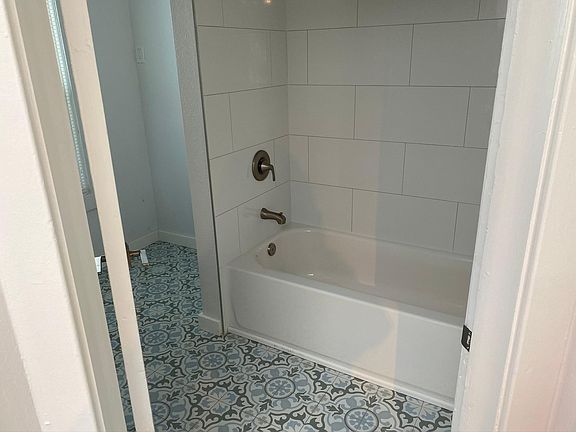 4th image of 1317 S 9th St #6d5a28161