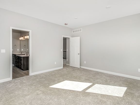 3rd image of 7017 Daybreak Dr