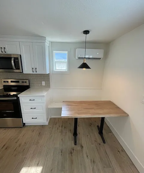 Banquet table off the kitchen