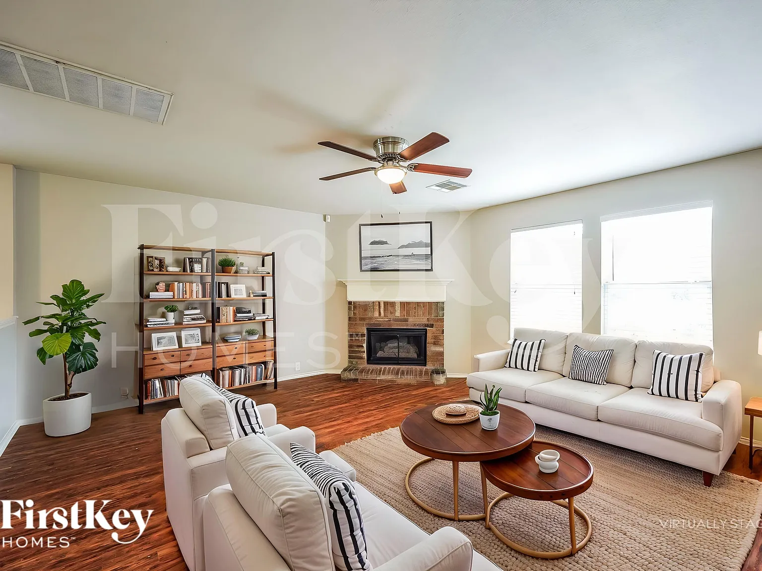 4 bed, 2.5 bath, 2561 sqft, $2,085 — Photo 4