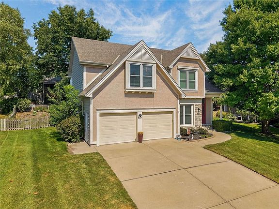 3rd image of 1312 Hillary Dr