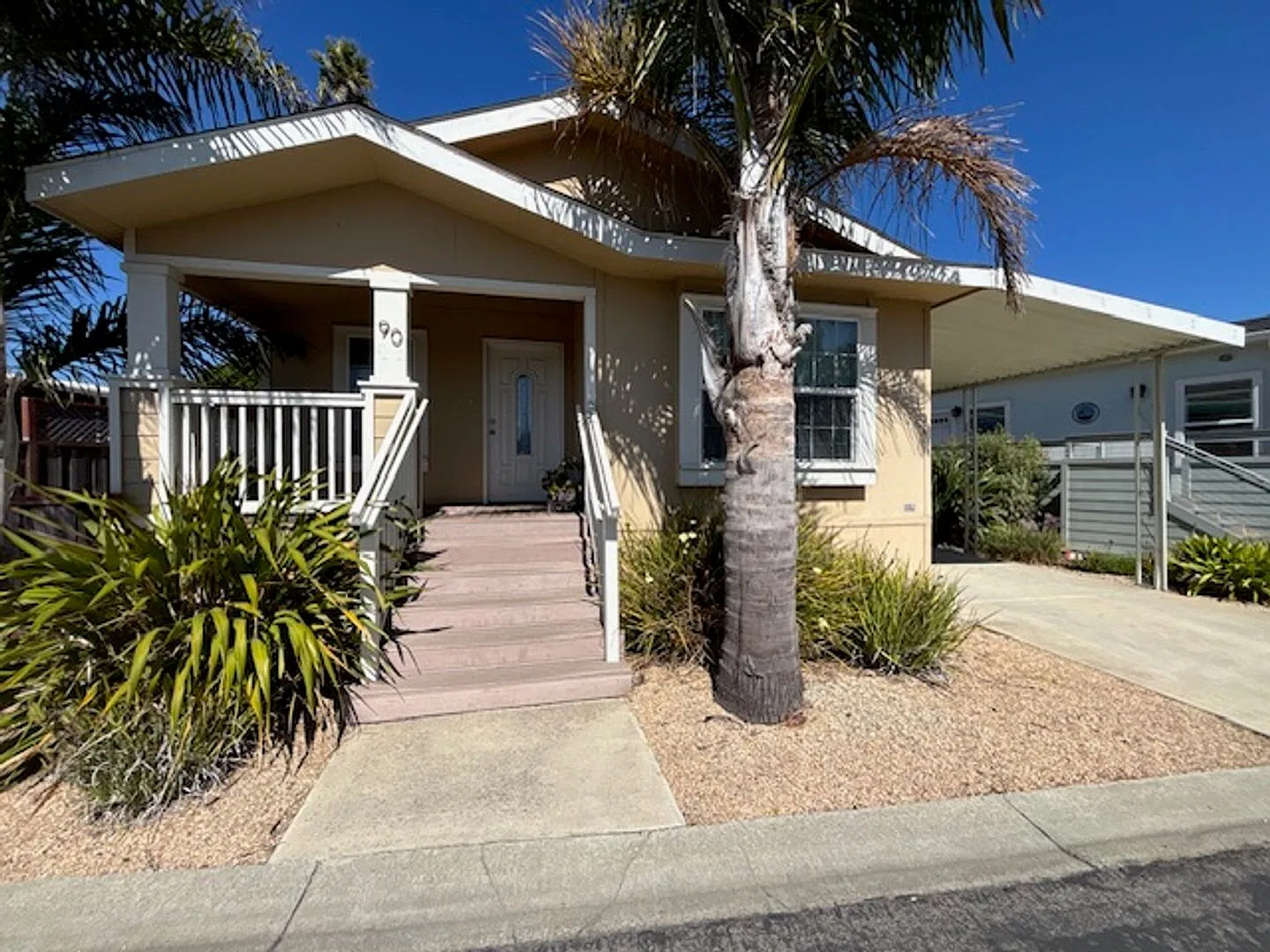De Anza Mobile Home 3 bedroom/ 2 bath Park Move-In Special — Photo 1