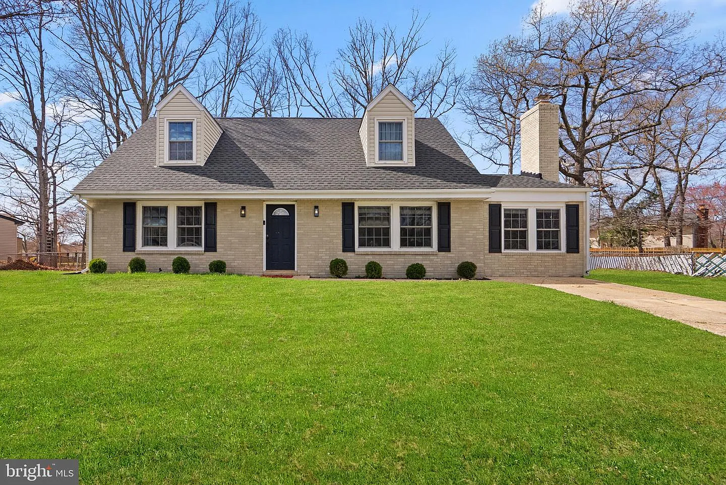 200 Charmuth Ct photo 1