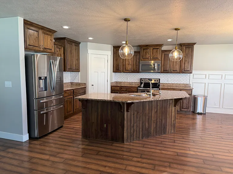 2156 W Thomas St — Photo 11