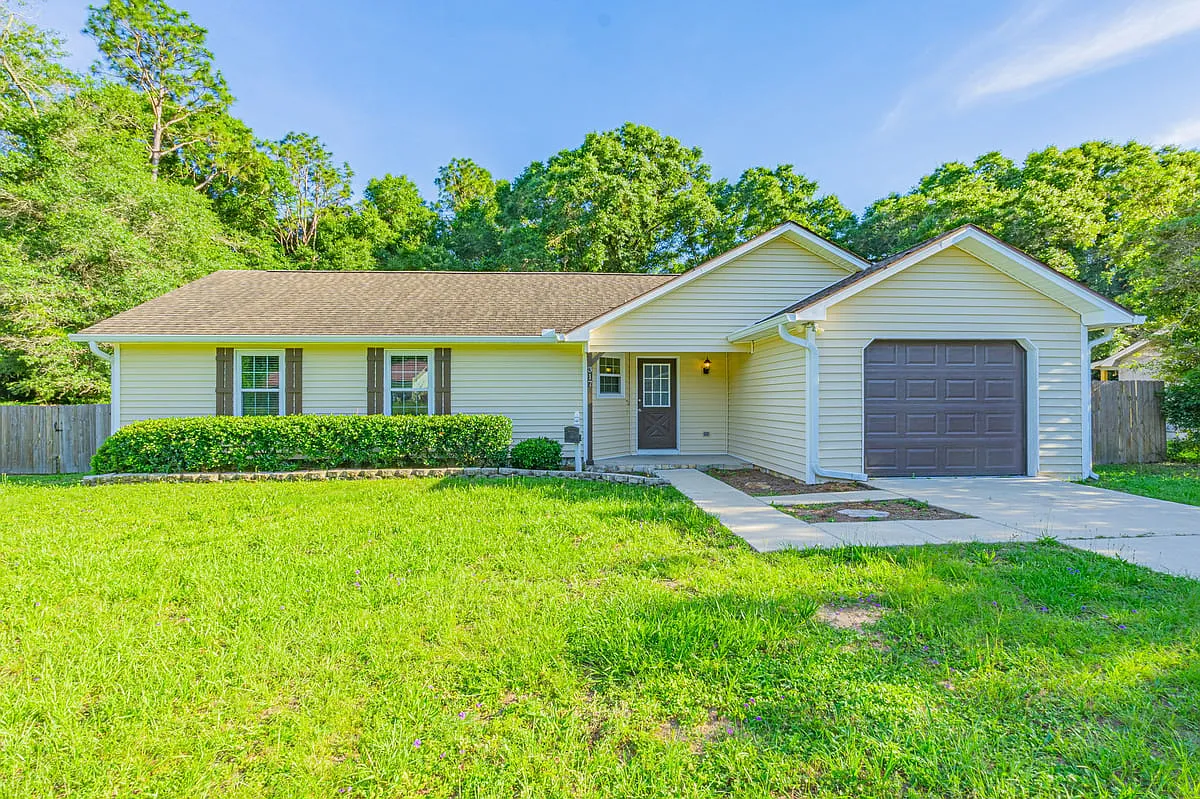 317 Springwood Circle — Photo 1