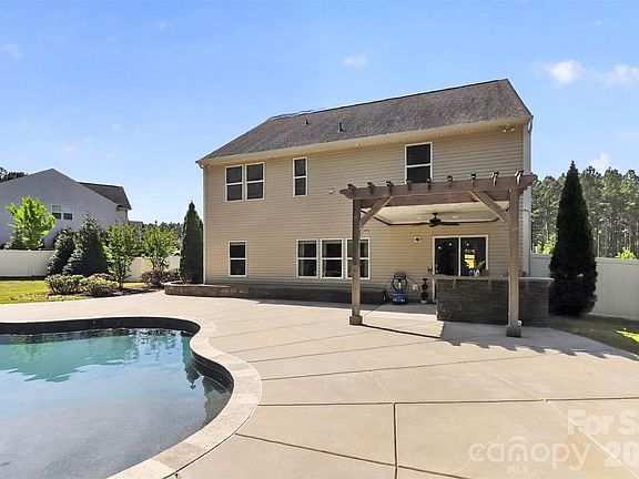 4th image of 6416 Fawn Crest Dr