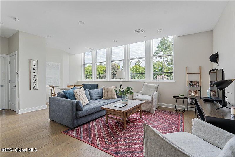 2nd image of 77 Van Dam St #305