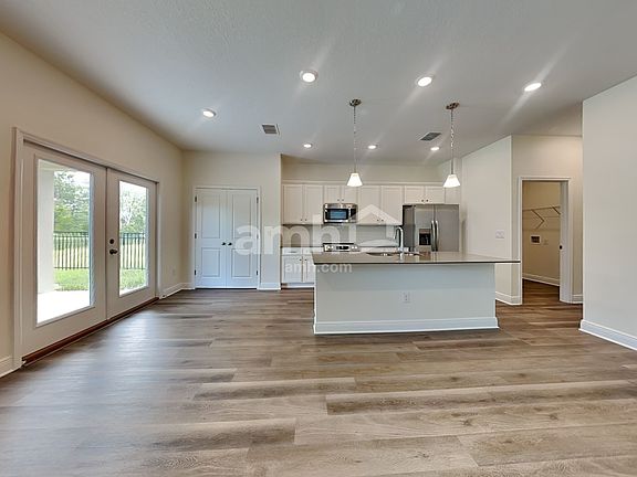 5th image of 27178 Saint Andrews Ave