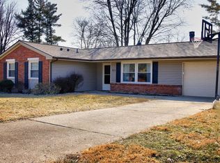 513 Edgehill Dr, Oxford, OH 45056