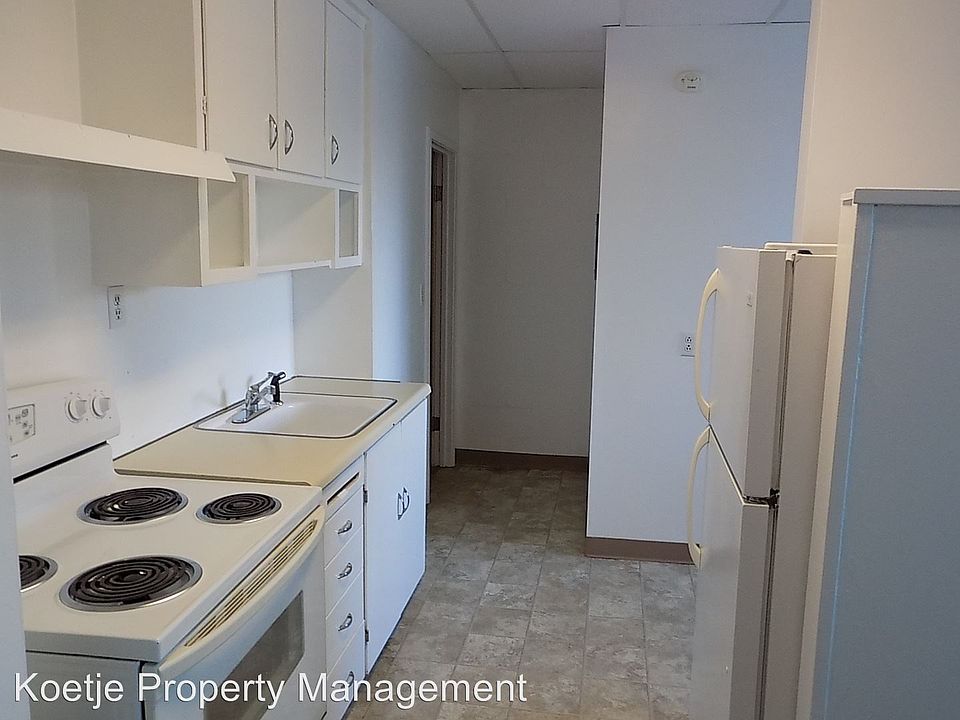 1st image of 1121 SE 9th Ave APT 6