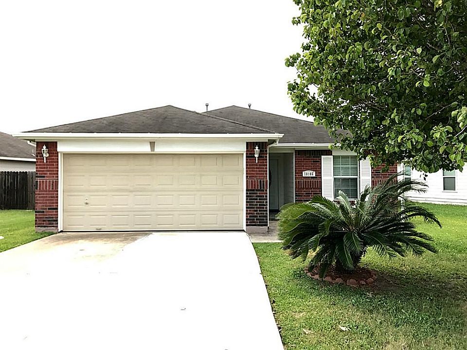 1st image of 18106 Hanover Glen Ln