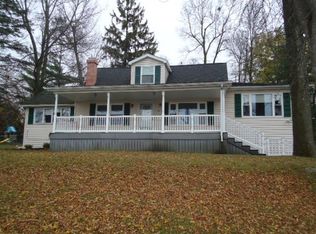 76 St Lawrence Ave, Waddington, NY 13694
